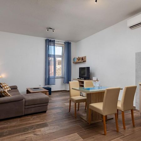 Top Central Apartments Πούλα Εξωτερικό φωτογραφία