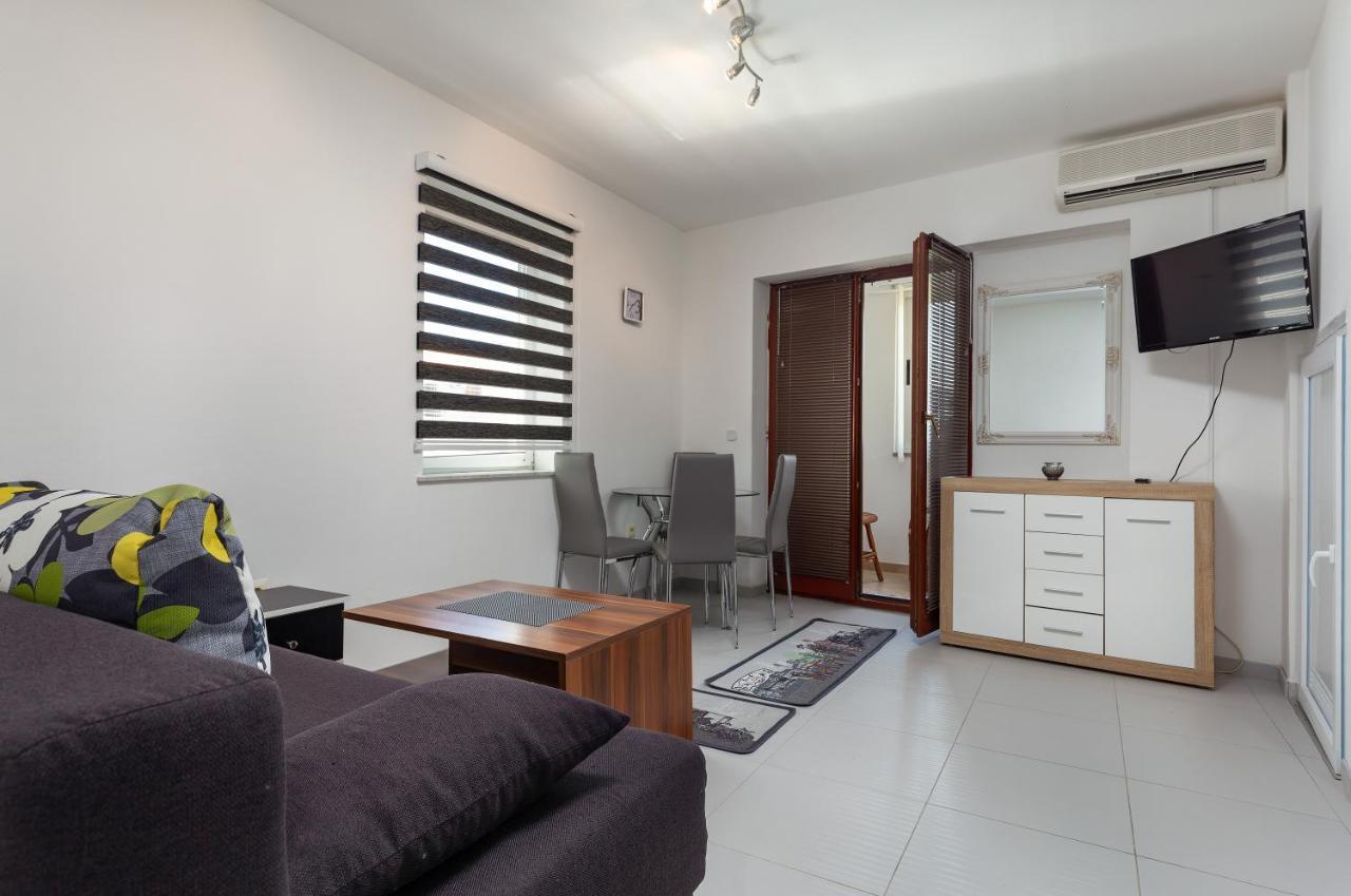 Top Central Apartments Πούλα Εξωτερικό φωτογραφία