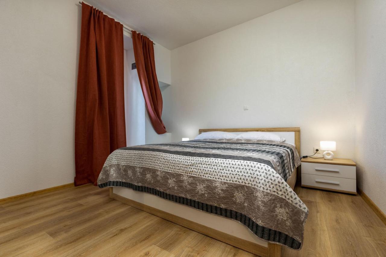 Top Central Apartments Πούλα Εξωτερικό φωτογραφία