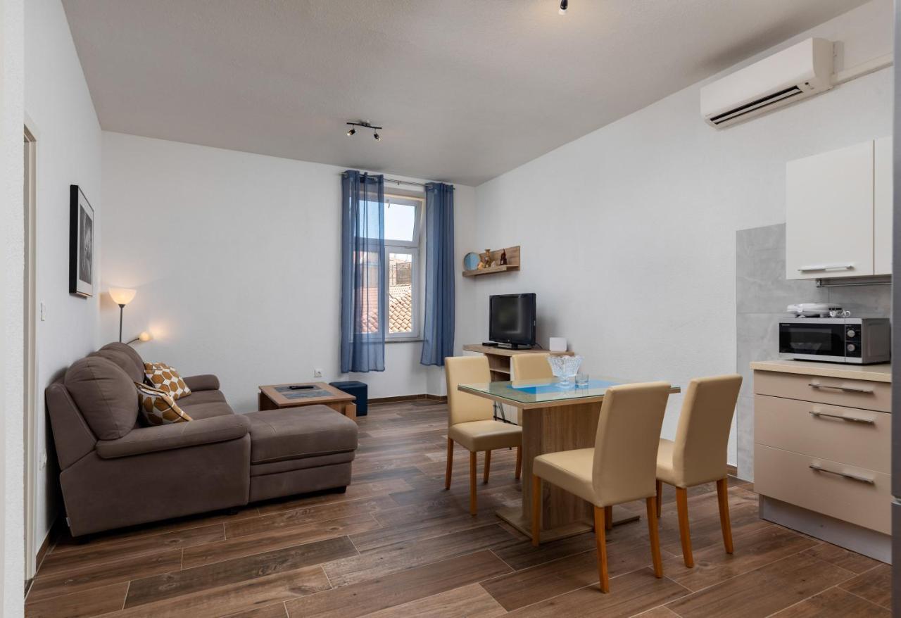 Top Central Apartments Πούλα Εξωτερικό φωτογραφία
