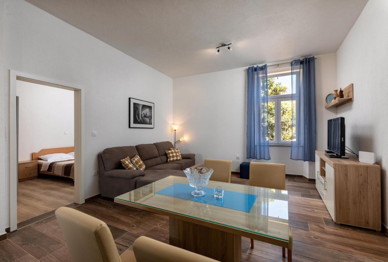 Top Central Apartments Πούλα Εξωτερικό φωτογραφία