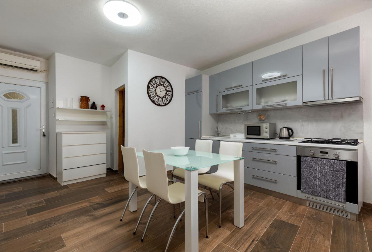 Top Central Apartments Πούλα Εξωτερικό φωτογραφία