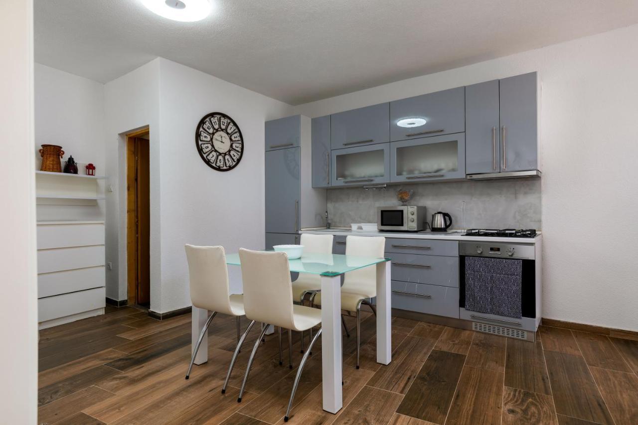 Top Central Apartments Πούλα Εξωτερικό φωτογραφία